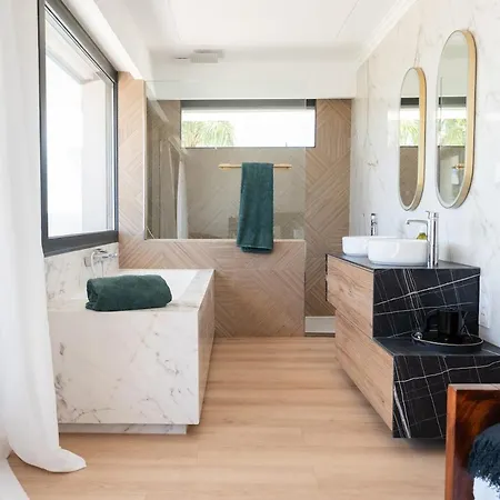 Villa Sea View Lou Miradou, Piscine,parking, Center & Beaches